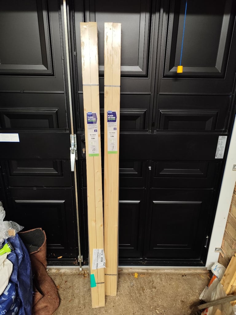 Planed timber 18x44 1.8m length for slatted wall, two pack