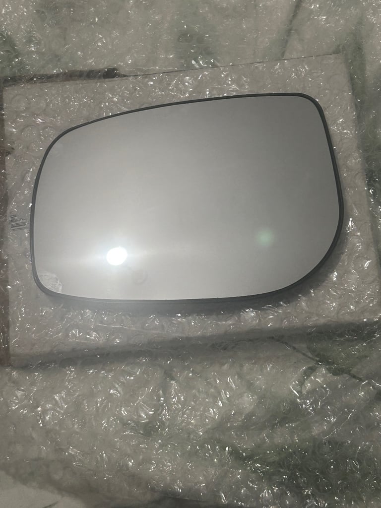 Toyota Yaris side mirror 