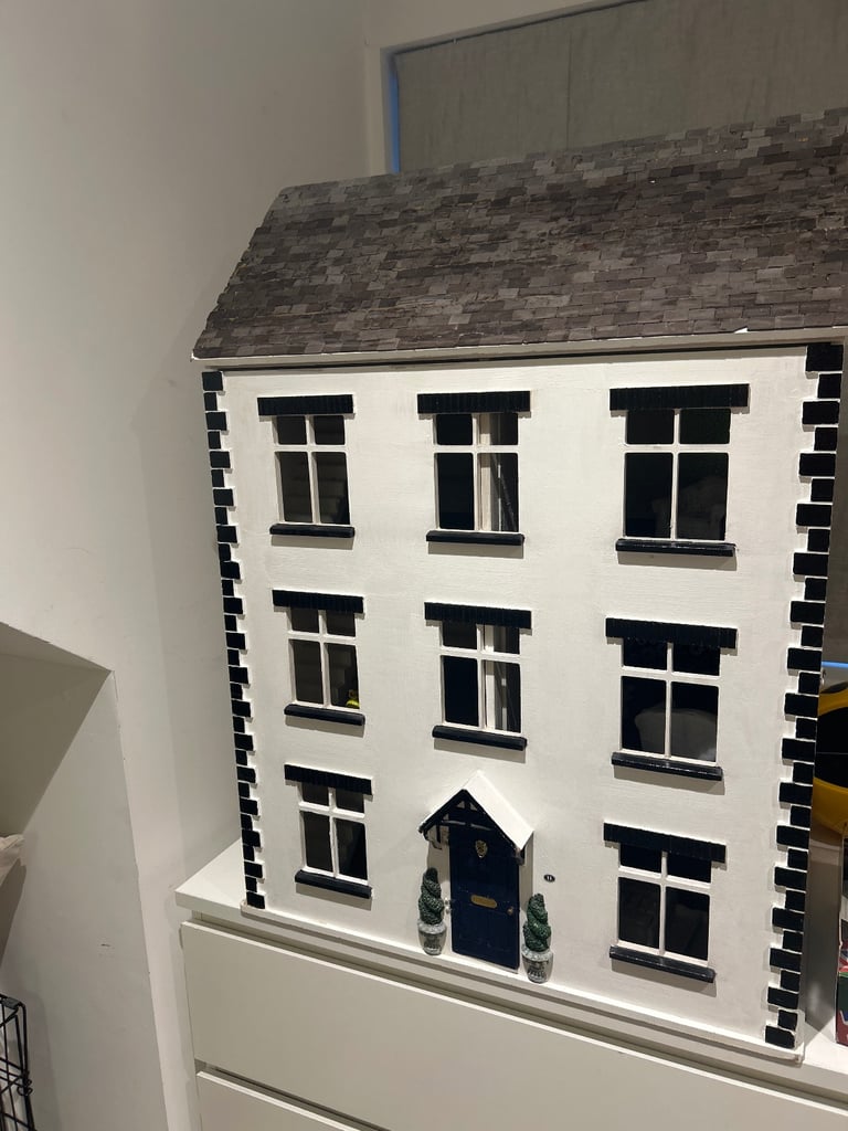 image for Dolls house 