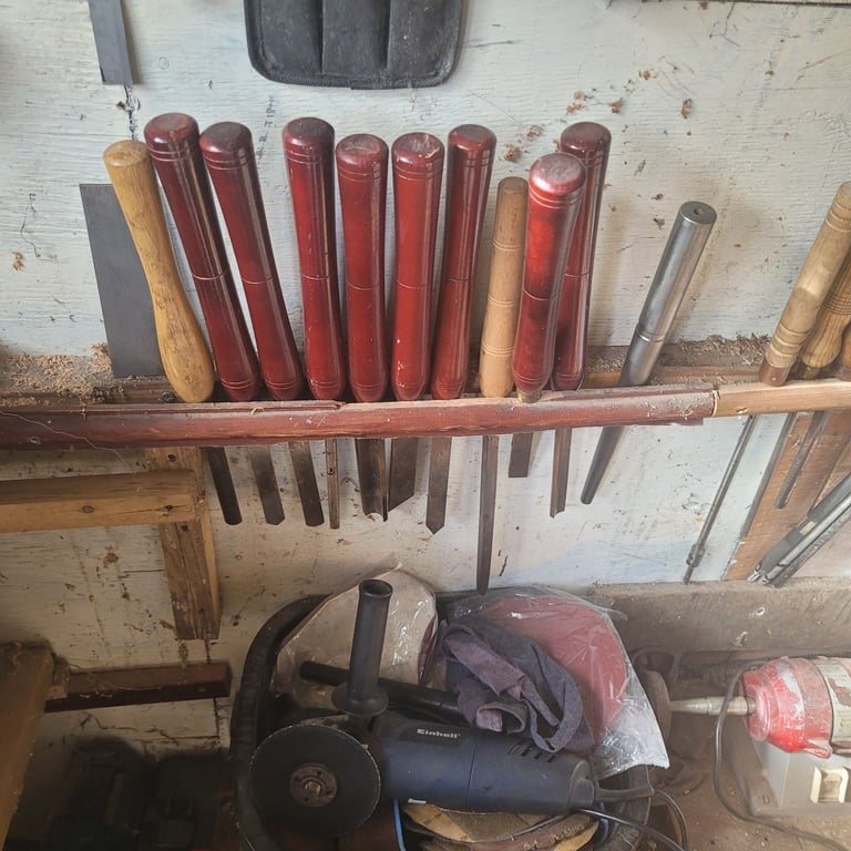 Record wood lathe