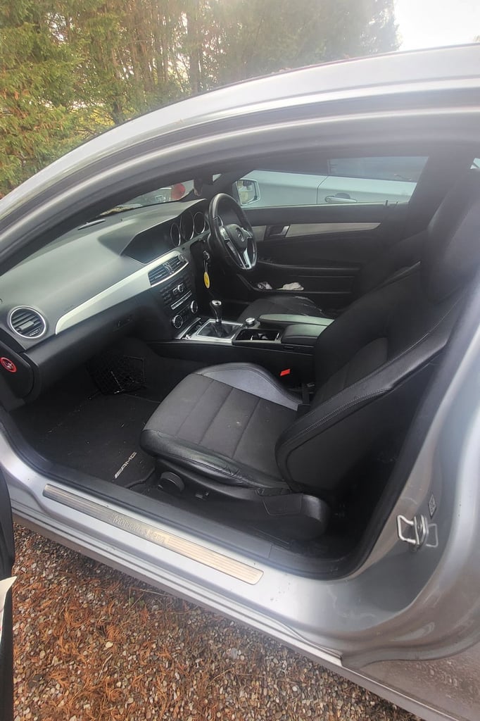 Mercedes-Benz, C CLASS, Coupe, 2011, Manual, 2143 (cc), 2 doors