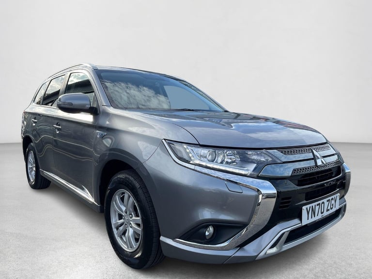 image for 2020 Mitsubishi Outlander 2.4h TwinMotor 13.8kWh Verve CVT 4WD Euro 6 (s/s) 5dr ESTATE Petrol/Ele...