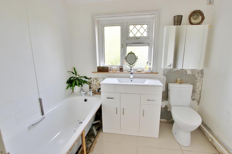 ✅✅ SPACIOUS DOUBLE ROOMS AVAILABLE - LEYTON!!! ✅✅