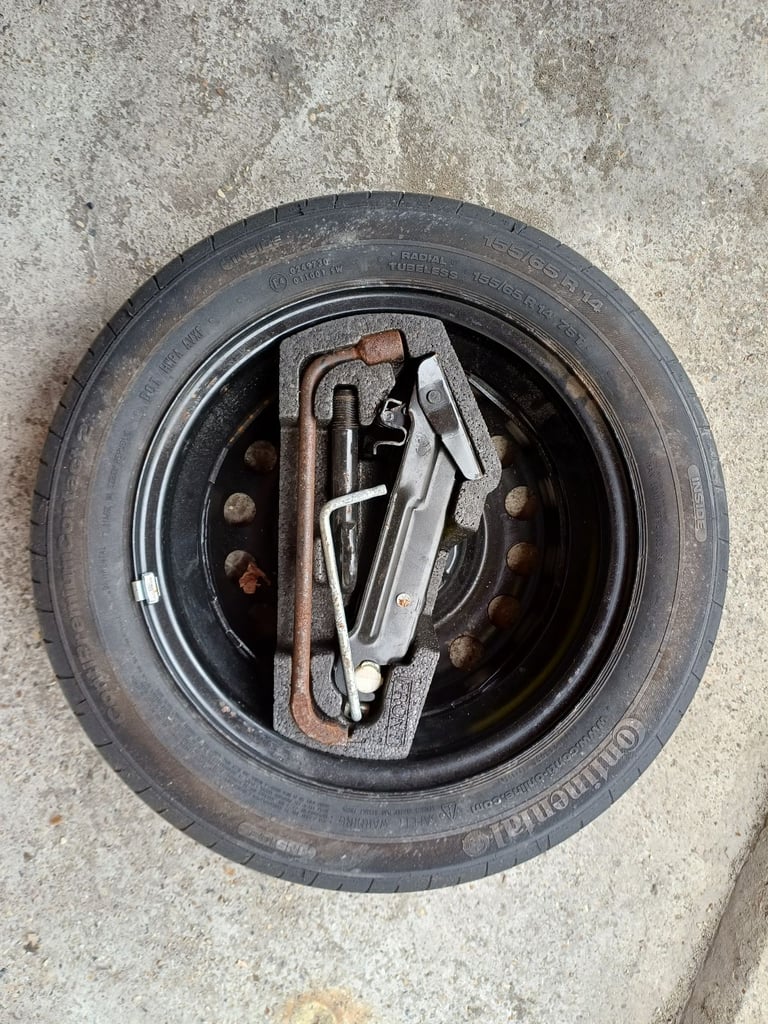 image for Spare Wheel For A 2013 Toyota Aygo plus tools