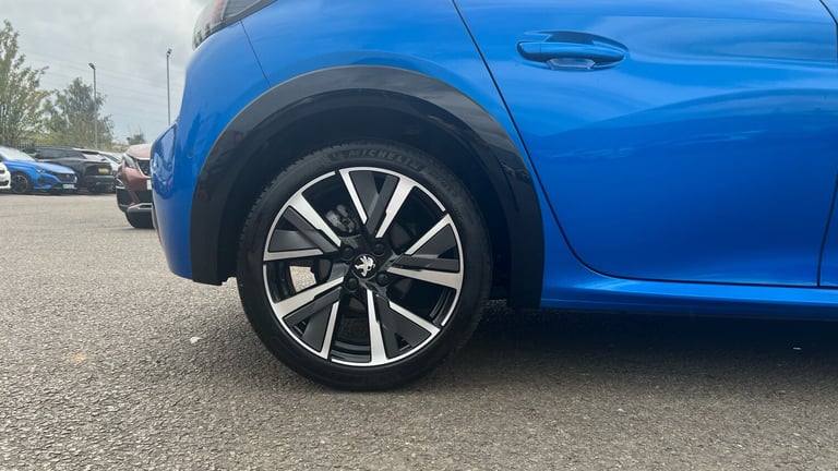 2022 Peugeot 208 1.2 PureTech 130 GT 5dr EAT8 Petrol Hatchback Hatchback Petrol Automatic