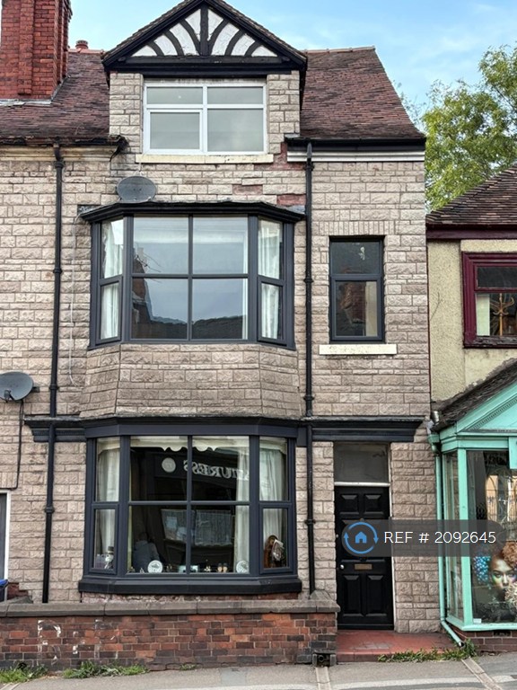1 bedroom flat in Broad Street, Leek, ST13 (1 bed) (#2092645)