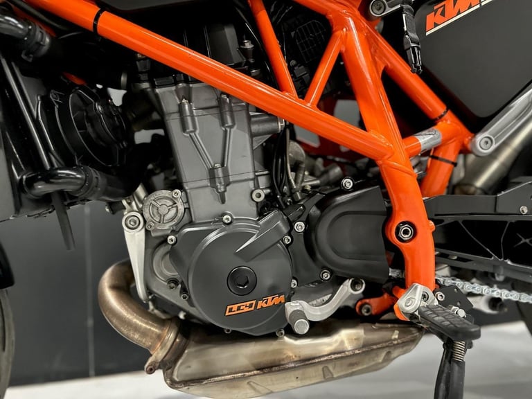 2014/14 KTM 690 Duke Motorcycle 