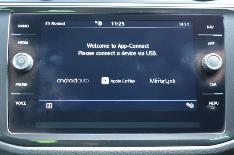 2019 Volkswagen Tiguan 2.0 TDI R-Line SUV 5dr Diesel DSG 4Motion Euro 6 (s/s) (190 ps) ESTATE Die...