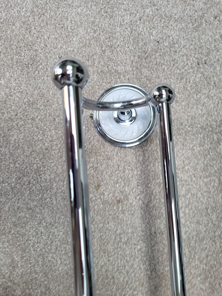 Towel rail and toilet roll holder