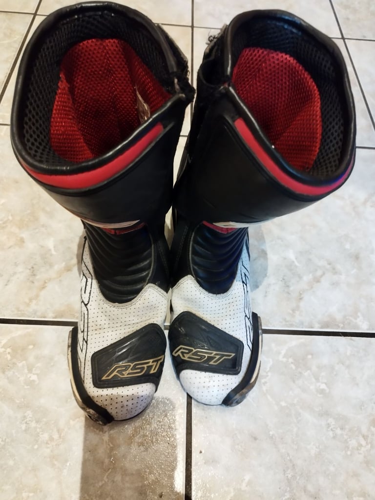 image for RST Tractech Evo boots size 8/42