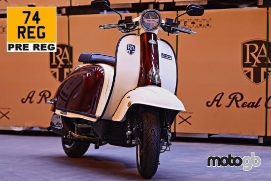 Royal Alloy TG 125cc S a Modern Classic Retro Automatic Moped Scooter For Sal...