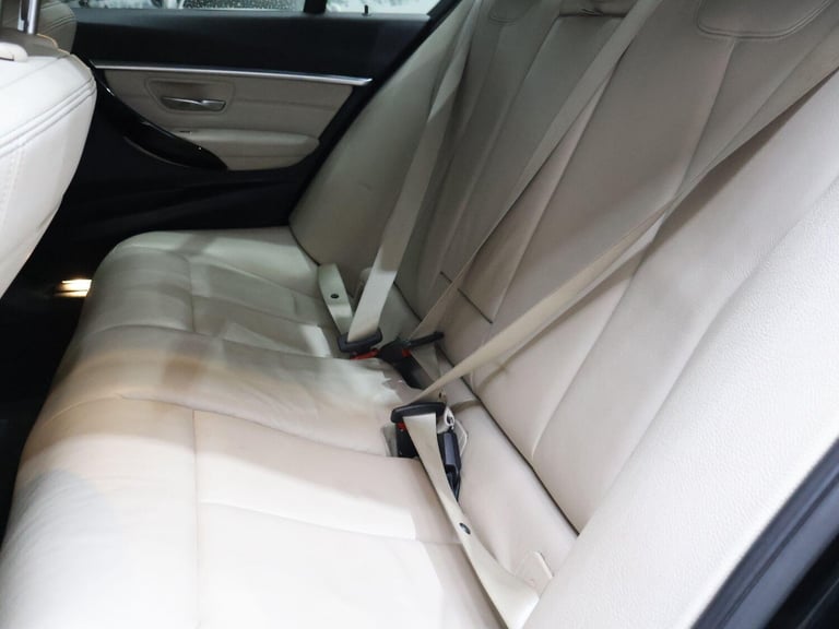 2015 BMW 3 Series 320d EfficientDynamics Sport 4dr Step Auto SALOON DIESEL Automatic