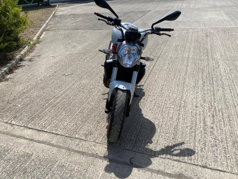 2014 64 DUCATI M821 MONSTER ABS NAKED WHITE M 821 NEW MOT MINT LOW MILES