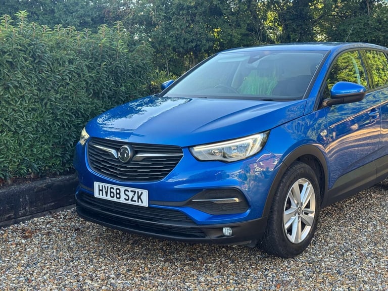 2018 Vauxhall Grandland X 1.2 Turbo SE 5dr HATCHBACK PETROL Manual