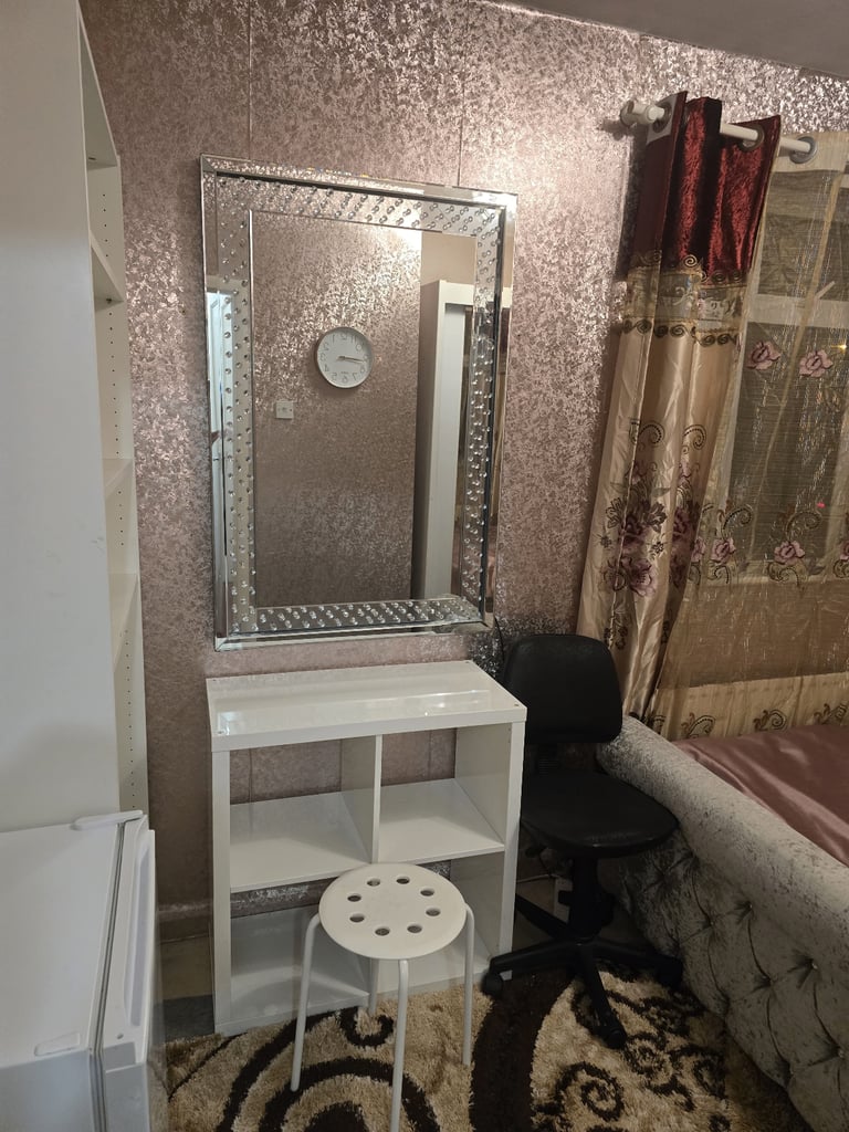 Spacious and Cosy Single Room available for Rent in – CR0 5BE