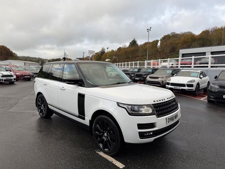 2016 66 RANGE ROVER 4.4 SD V8 AUTOBIOGRAPHY Diesel in Fuji White / Black Pack