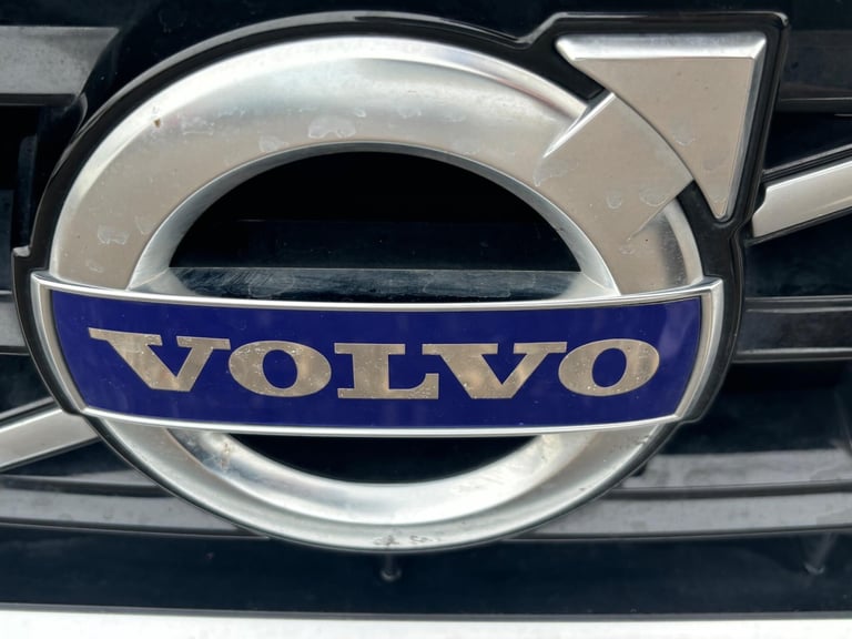 2014 Volvo V40 T3 R DESIGN 5dr HATCHBACK PETROL Manual