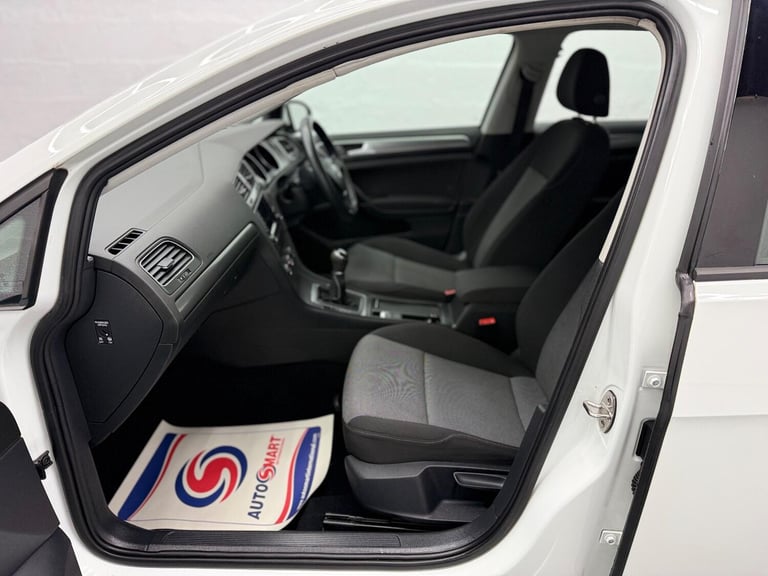 VOLKSWAGEN GOLF 1.6 TDI BlueMotion Tech S 2015