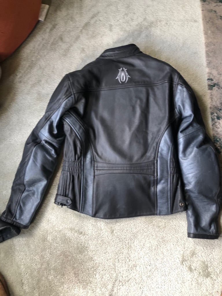 Motorbike leather jacket and trousers women’s ,brand richa worn 3 times from new