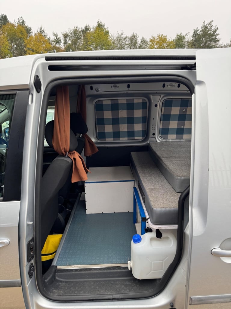 2017 Volkswagen Caddy 2.0 TDI C20 BlueMotion Tech Highline SWB Euro 6 (s/s) 5dr PANEL VAN Diesel ...