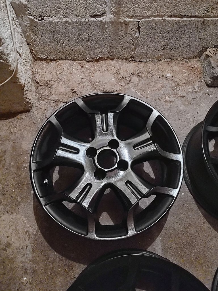 Citroen DS3 17 inch Alloys fully refurbished