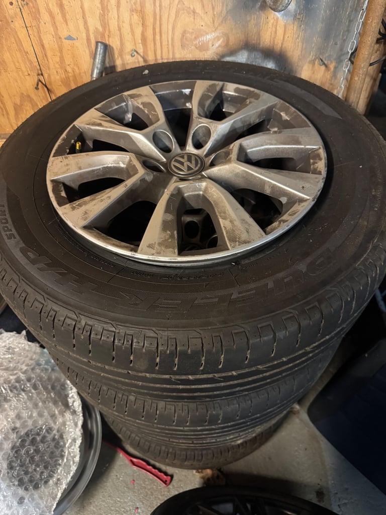 image for Volkswagen Amarock wheels and tyres 