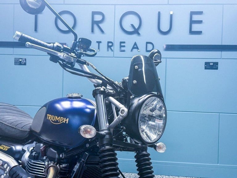 2022 TRIUMPH STREET SCRAMBLER 900 GOLD LINE LTD EDITION - LOW MILES - ONE OWNER
