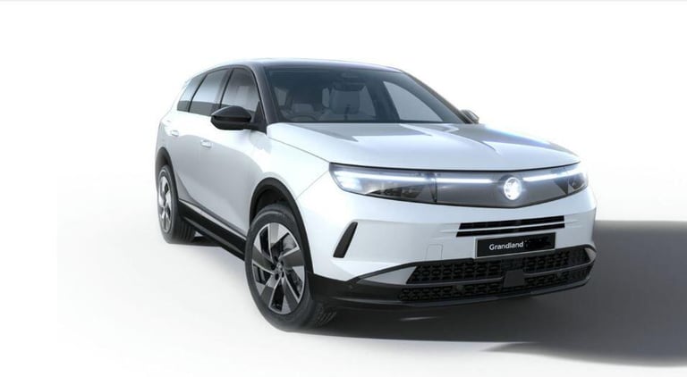 2025 Vauxhall Grandland 73kWh Ultimate SUV 5dr Electric Auto (213 ps) HATCHBACK Electric Automatic