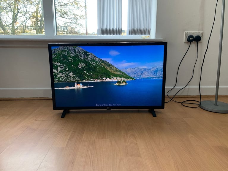 image for LG 32 Inch Smart TV