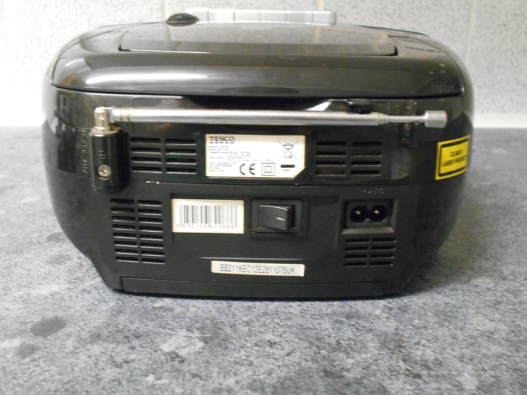 Tesco CD/Tape/Radio Portable Boombox (PLEASE READ)