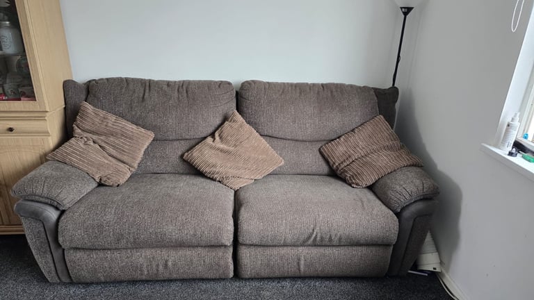 FREE BROWN RECLINER SOFA 