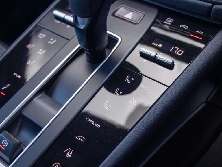 2023 Porsche Macan 5dr PDK ESTATE PETROL Automatic