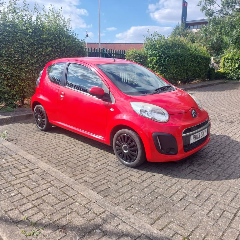 2013 Citroen c1 VTR 998cc / MOT to 9th April 2026.