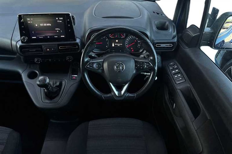 2022 Vauxhall Combo Life 1.5 TURBO D SE 5DR [7 SEAT] MPV Diesel Manual