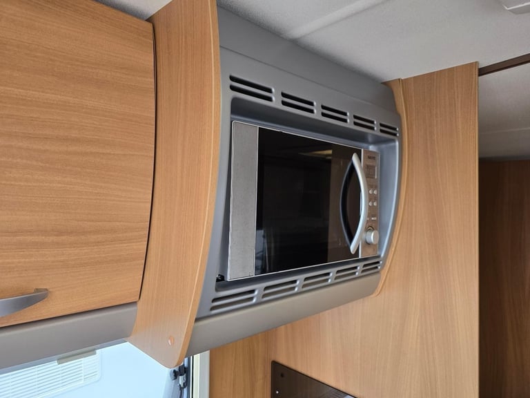 2011 Swift Charisma 545 4 Berth Double Dinette Caravan, Motor Mover