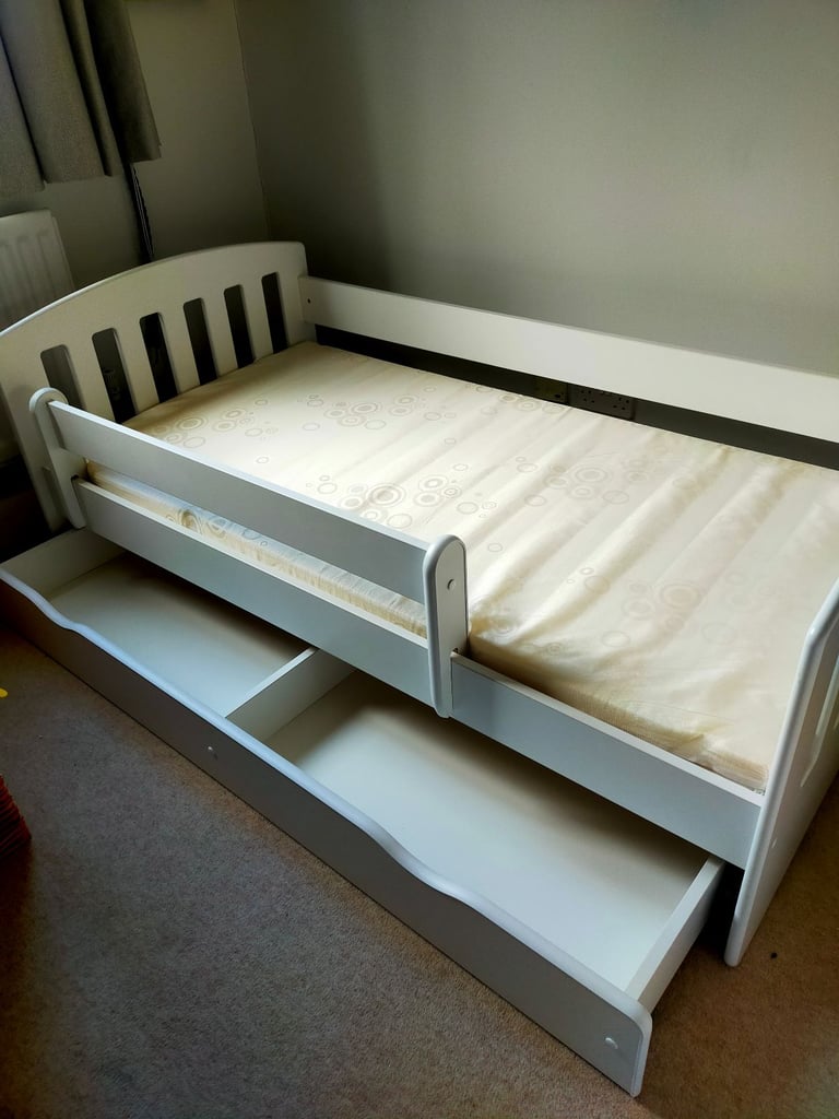 Child's bed