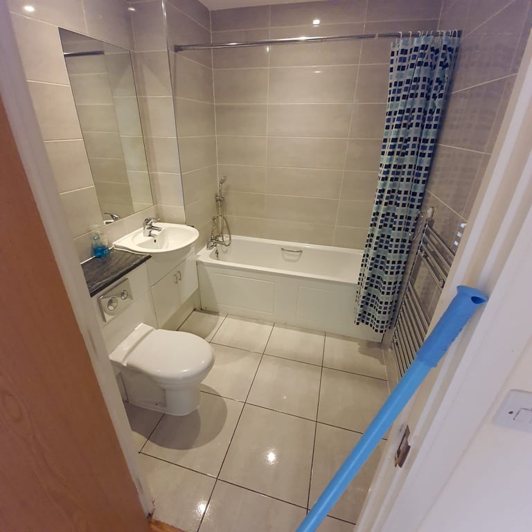 2 Large Bed 2 Bath 1 Allocated Car Parking - Westside Court, Fourty Avenue, Wembley HA9