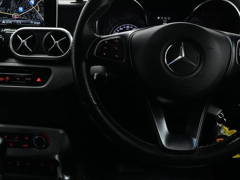 2018 Mercedes-Benz X-Class 2.3 CDI Progressive Auto 4MATIC Euro 6 4dr PICK UP Diesel Automatic