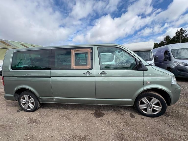 2009 Volkswagen Transporter Shuttle 2.5TDI PD 174PS SE Minibus MPV DIESEL Manual
