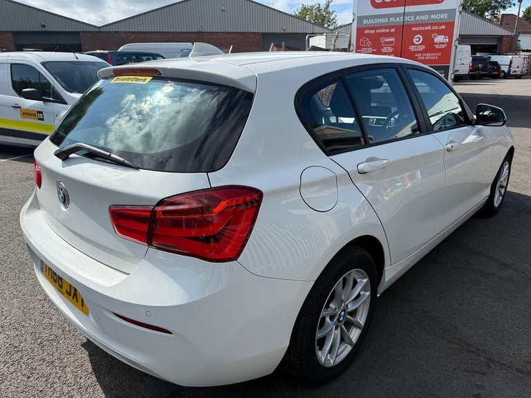 BMW 1 SERIES 1.5 118i SE Business 2018