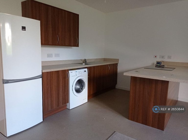 2 bedroom flat in Castle Court, Ellon, AB41 (2 bed) (#2650844)