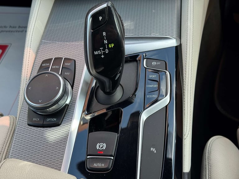 2018 BMW 5 Series 520d xDrive M Sport 5dr Auto ESTATE DIESEL Automatic