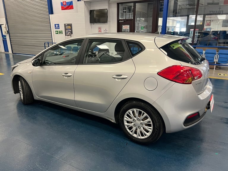 2014 Kia Ceed 1 ECODYNAMICS 1.6CRDI 127PS 5 DOOR HATCHBACK HATCHBACK Diesel Manual