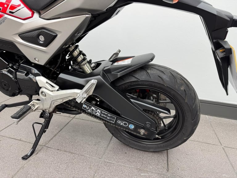 HONDA MSX 125 GROM RED, 2021 70REG ONLY 4,884 MILES 125CC USED MOTORBIKE