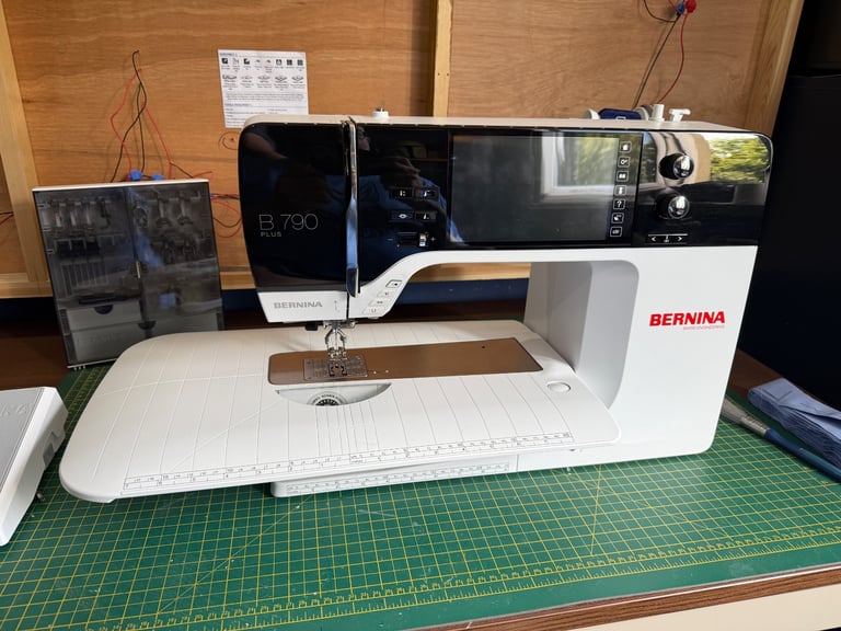 Bernina B 790 Plus Long Arm Sewing Machine