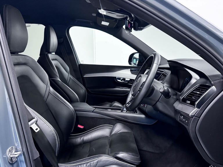 2022 Volvo XC90 2.0h T8 Recharge 18.8kWh R-Design SUV 5dr Petrol Plug-in Hybrid Auto 4WD Eu ESTAT...