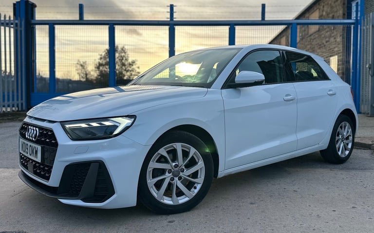 Audi, A1, Hatchback, 2019, Manual, 1498 (cc), 5 doors