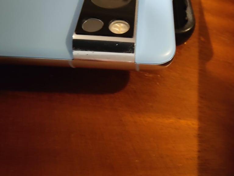Google pixel 8 pro and pixel watch 2