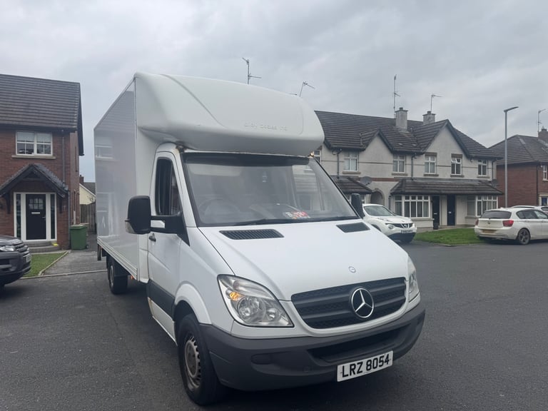 2013 MERCEDES SPRINTER LUTON