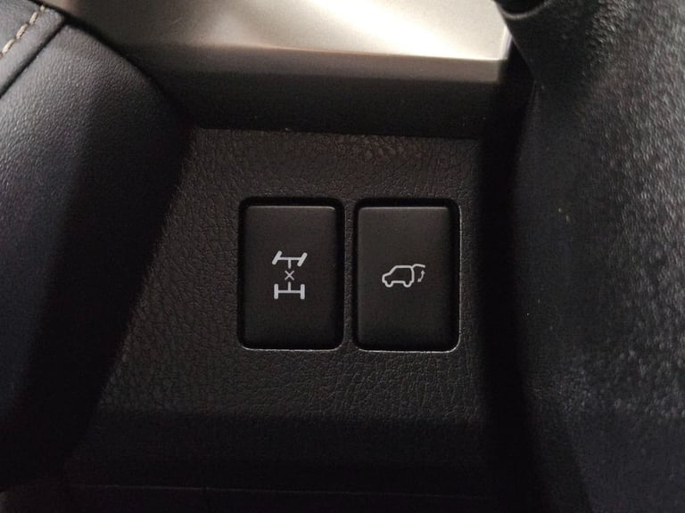 2015 15 TOYOTA RAV4 2.0 D-4D ICON SUV 5DR DIESEL MANUAL 4WD EURO 5 (S/S) (124 PS